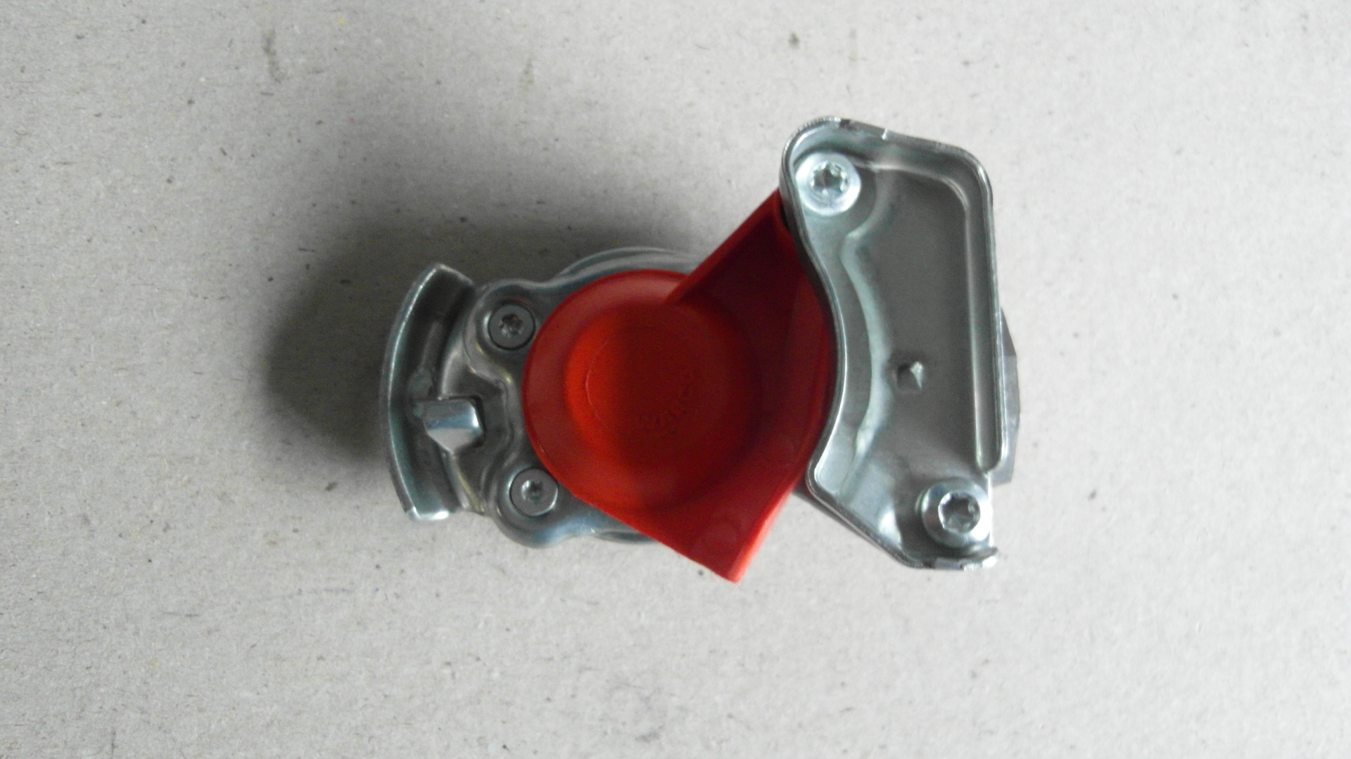 Brantner Kipper und Anhänger - DL Kupplungskopf Vorratsl. rot vorne ohne Filter