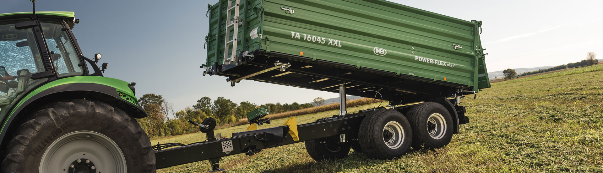 Der TA14045XXL Tandem-Dreiseitenkipper mit hartverchromten Hubzylinder.