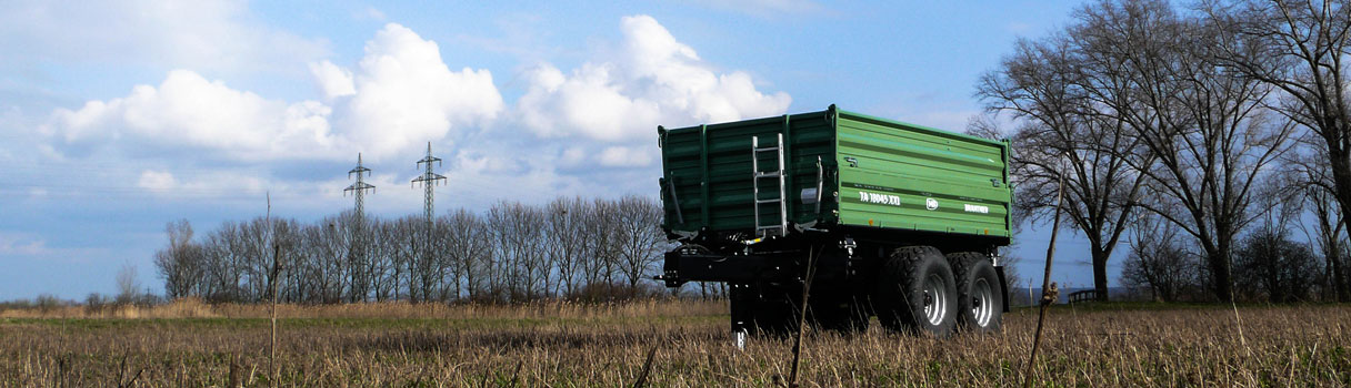 The TA18045/2XXL Tandem-threesidetipper produced by Brantner trailer and tipper production Austria.