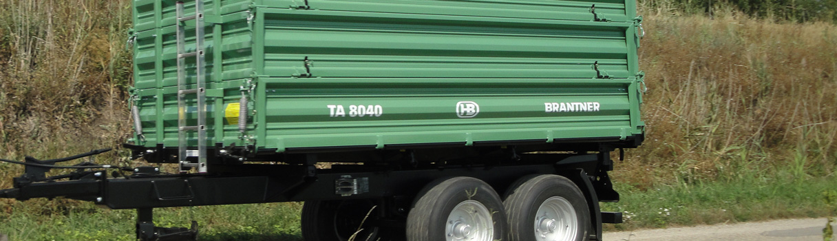 The TA8040 Tandem-threesidetipper produced by Brantner trailer and tipper production Austria.