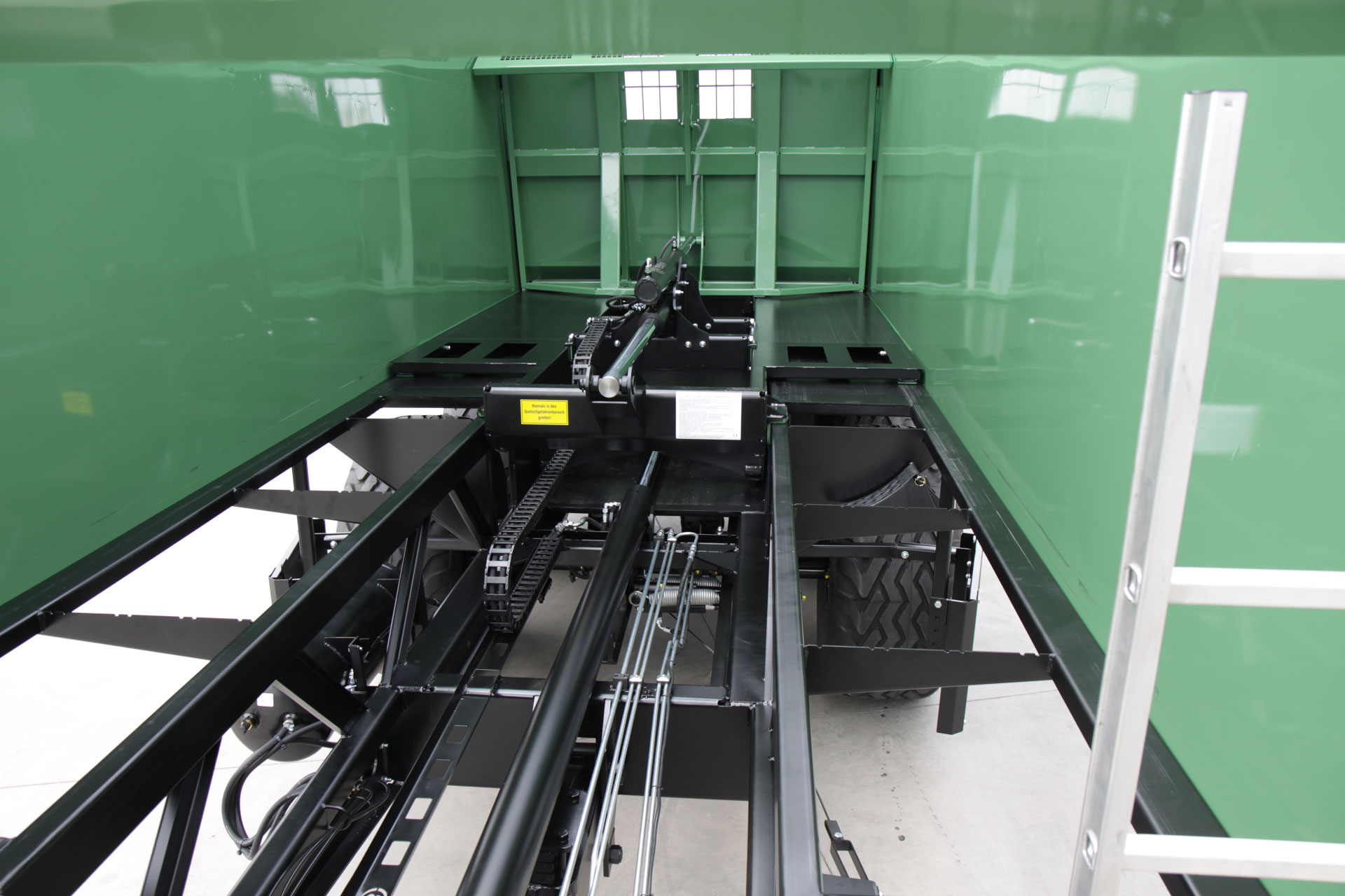 Brantner push-off dumper.