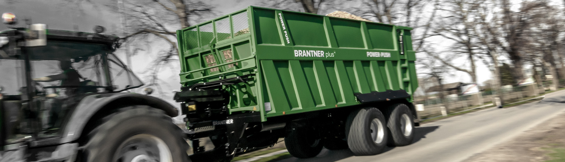 Der Brantner Abschiebewagen POWER-PUSH plus+ nimmt es mit jedem Fliegl Abschiebewagen oder Krampe ASW auf.