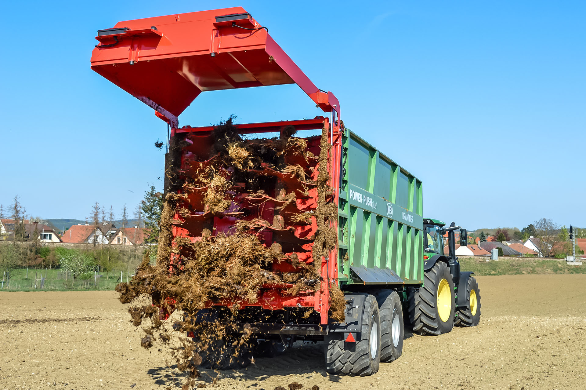 Brantner Fahrzeugbau Abschiebewagen mit Streutechnik, Streuwerk Adapter für Rückwand am POWER-PUSH plus