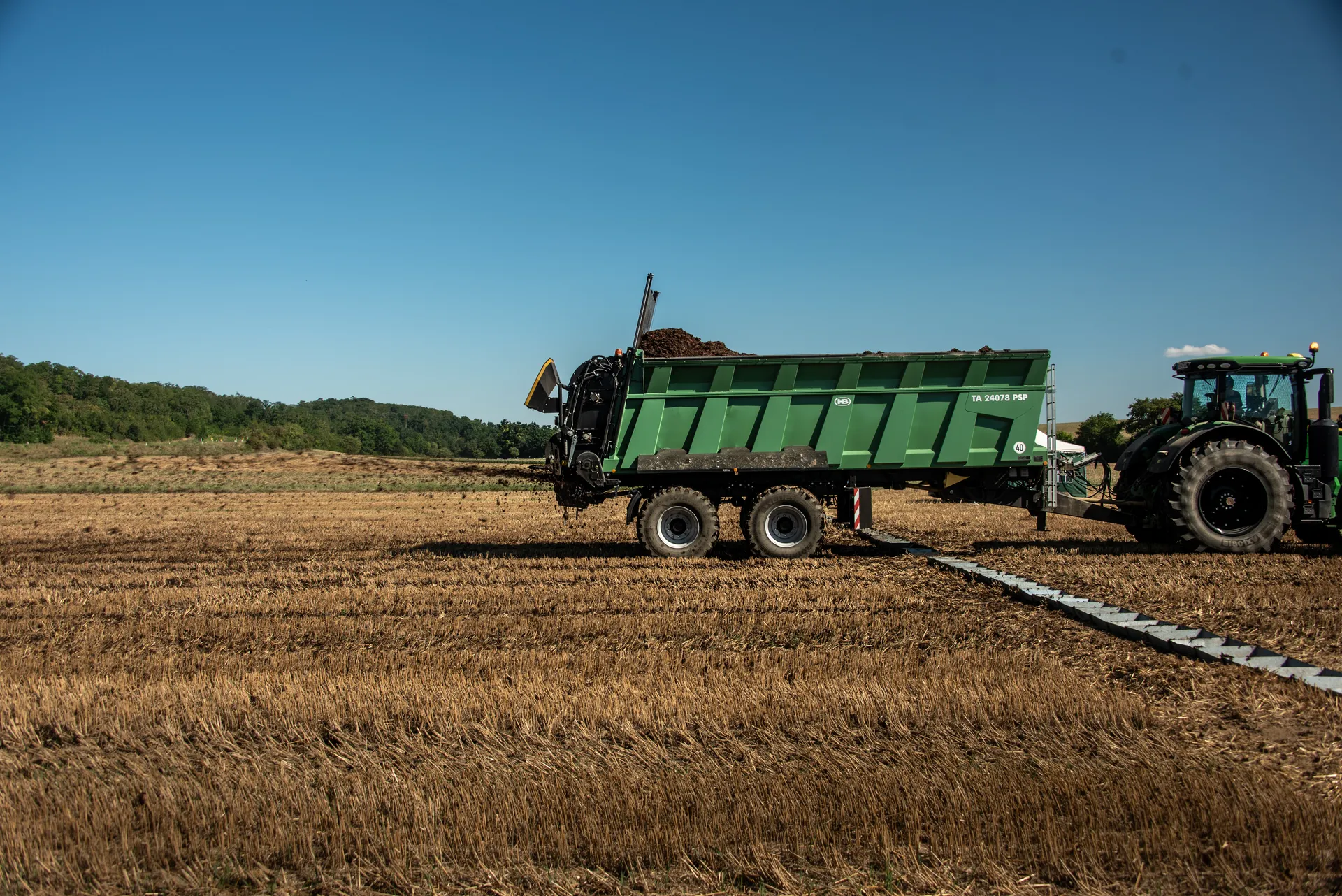 DLG_Streutest_Prüfzeichen_Miststreuer_Brantner