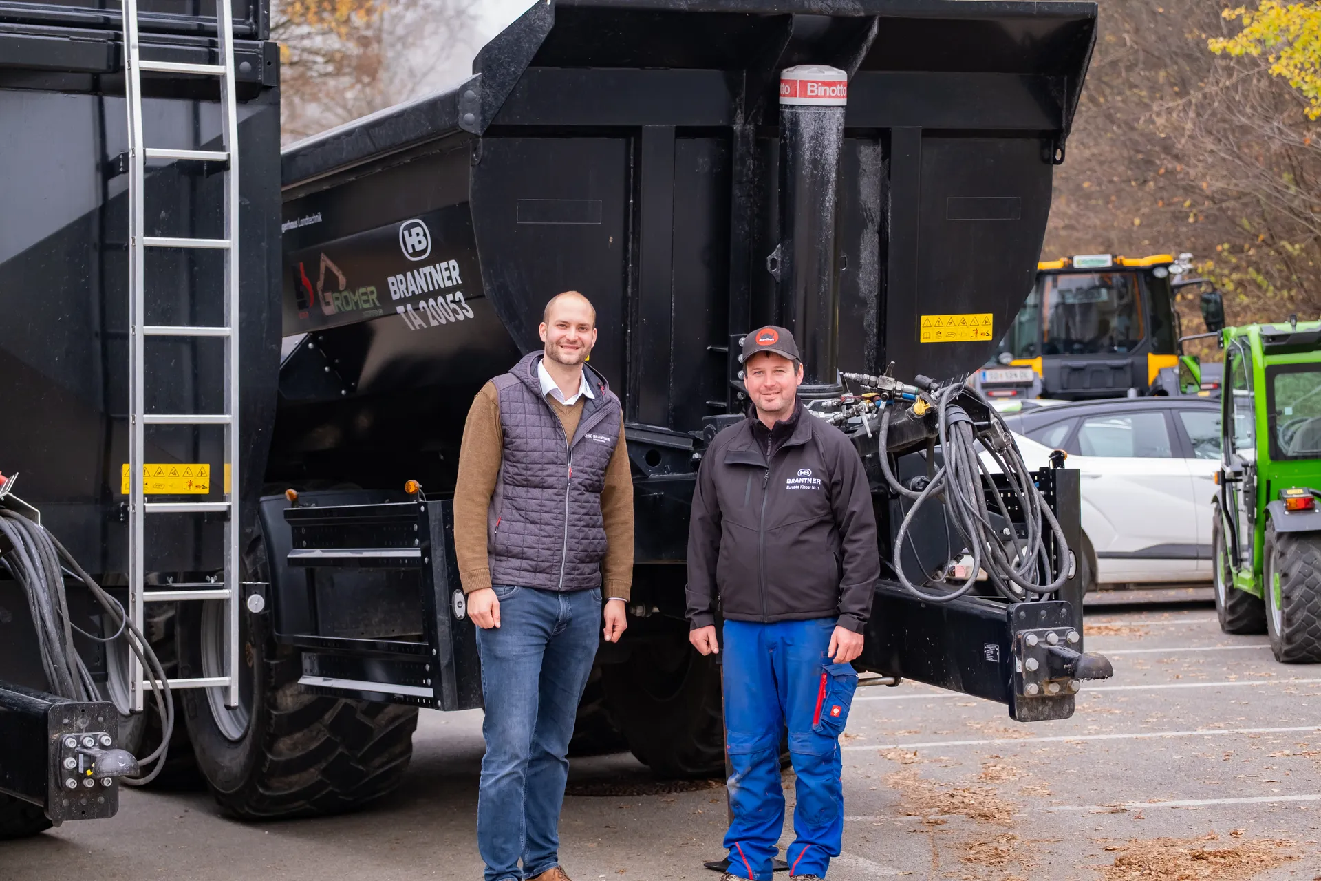 Brantner Fahrzeugübergabe Land und Technik Christian Grömmer, Kopfing