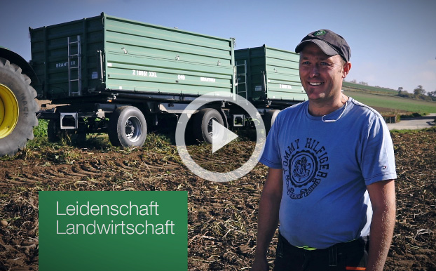 Brantner Anhänger und Kipper Produktion mit Kunden unterwegs - Leidenschaft Landwirtschaft