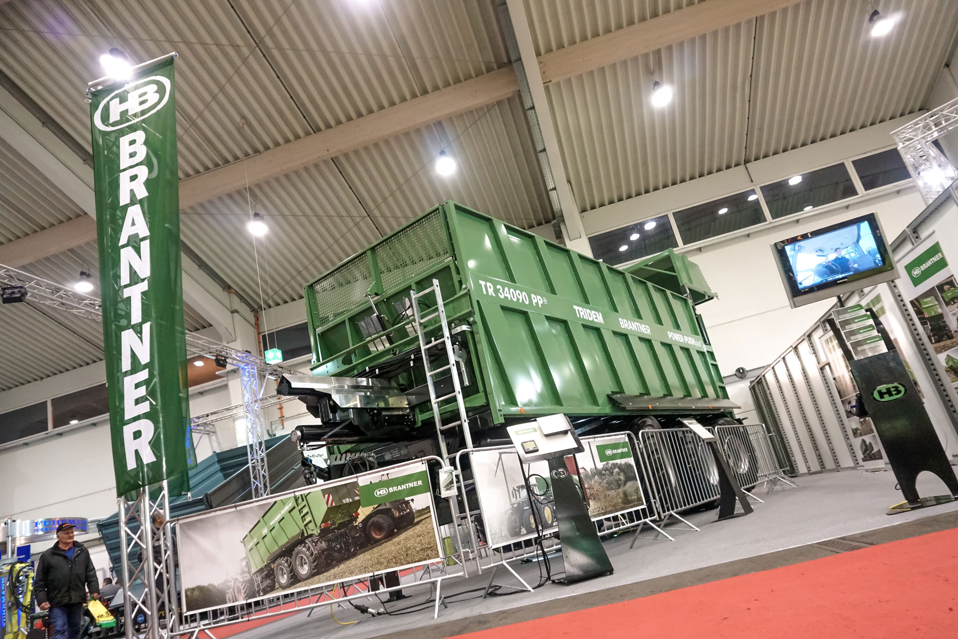 POWER-FLEX plus+ Brantner auf der DeLuTa 2018 in Bremen mit dem Abschiebefahrzeug Tridem POWER-PUSH plus+